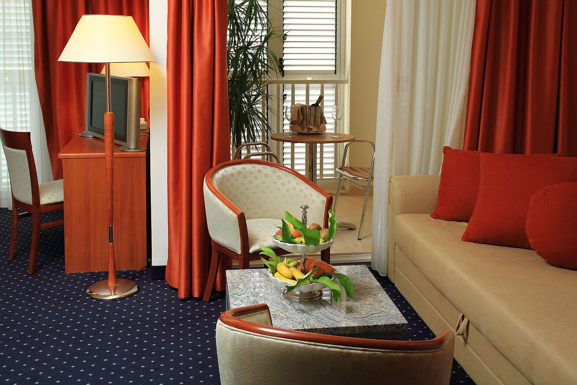 קורצולה Marko Polo Hotel By Aminess מראה חיצוני תמונה