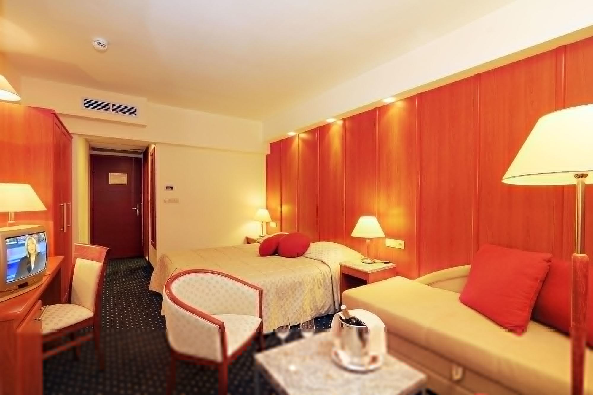 קורצולה Marko Polo Maradiso Hotel By Aminess מראה חיצוני תמונה